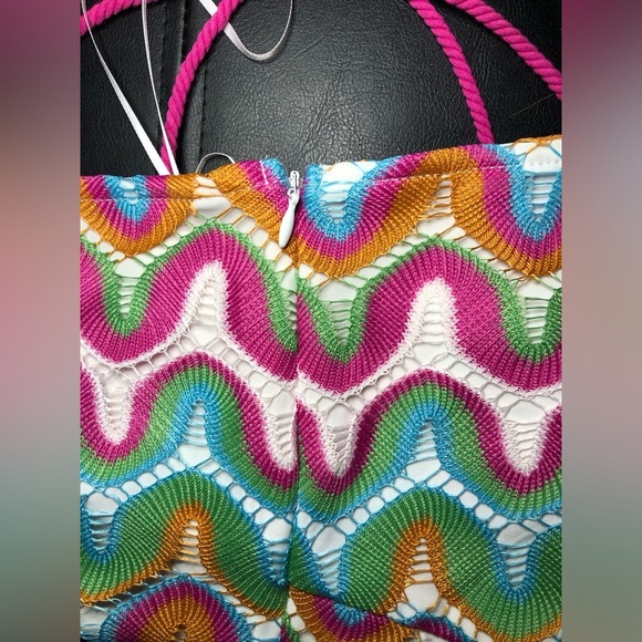 Gianni Bini Multicolor Patterned Top NWT Small - Picture 9 of 11